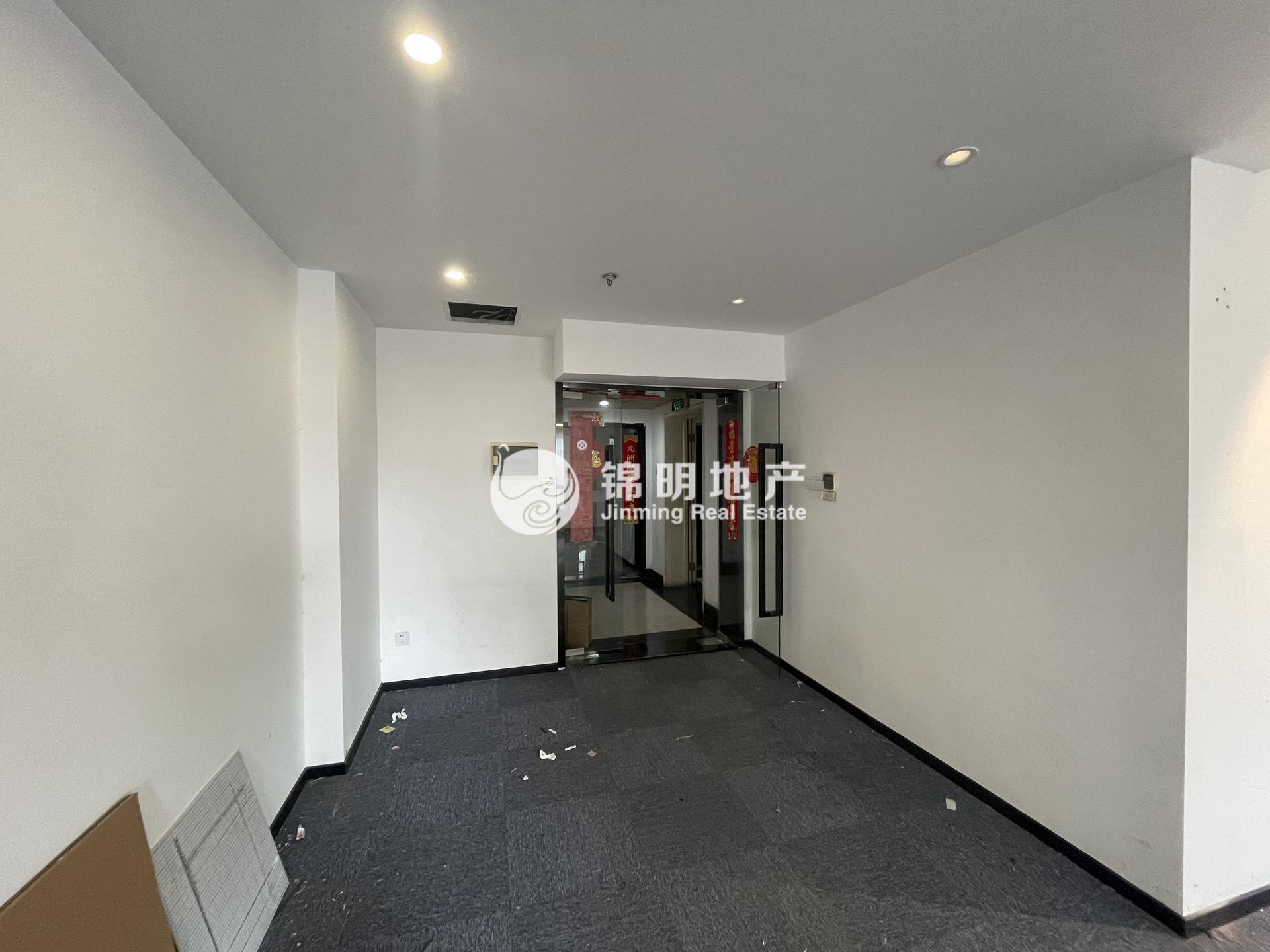 漕河泾光大会展中心96平米写字楼出租